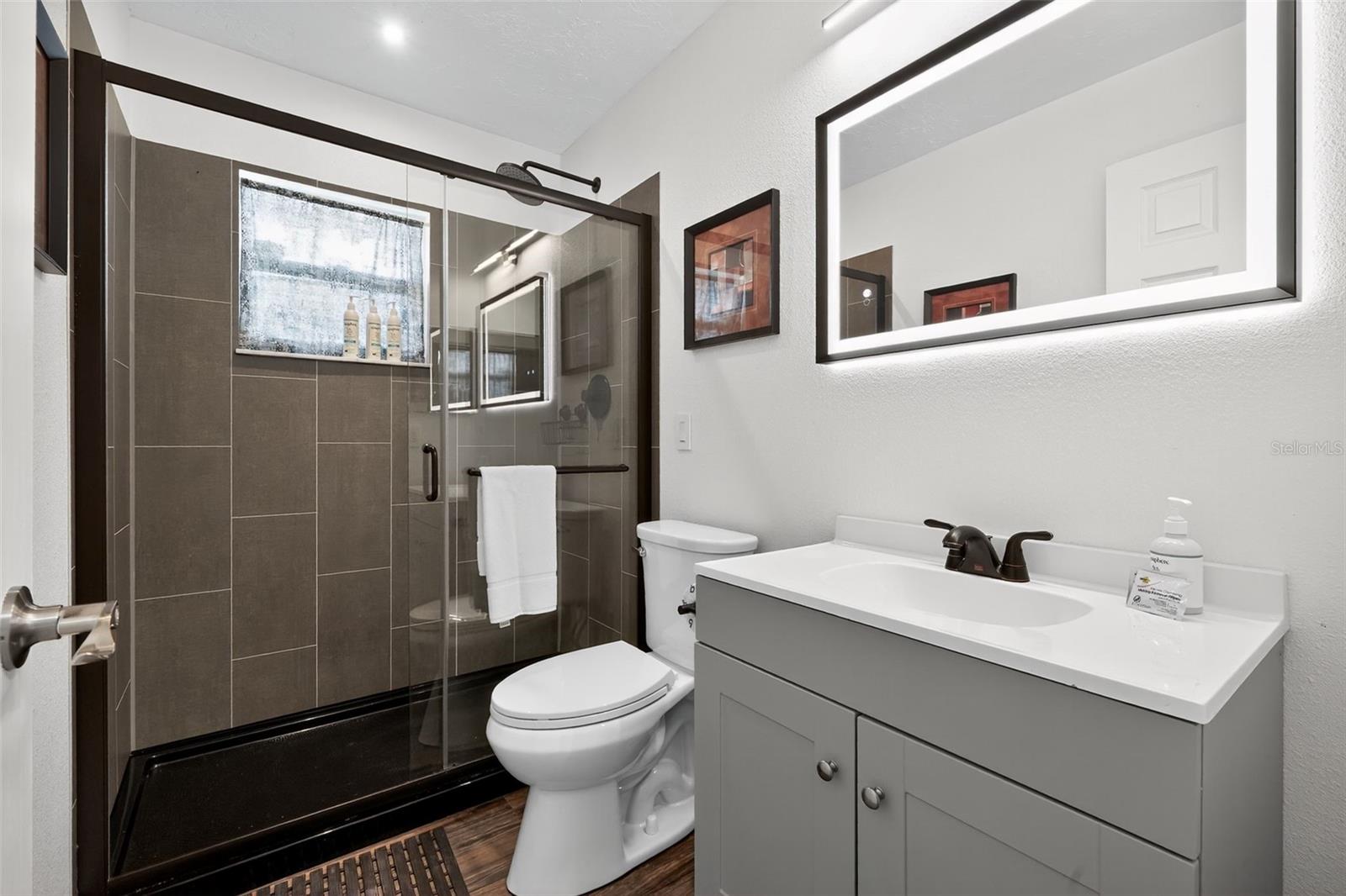 Image 21 of 29 For 101 Jamison Avenue