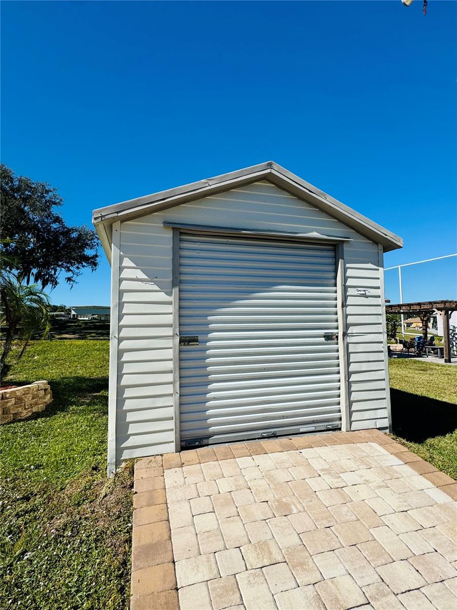 Image 17 of 48 For 2738 St George Drive