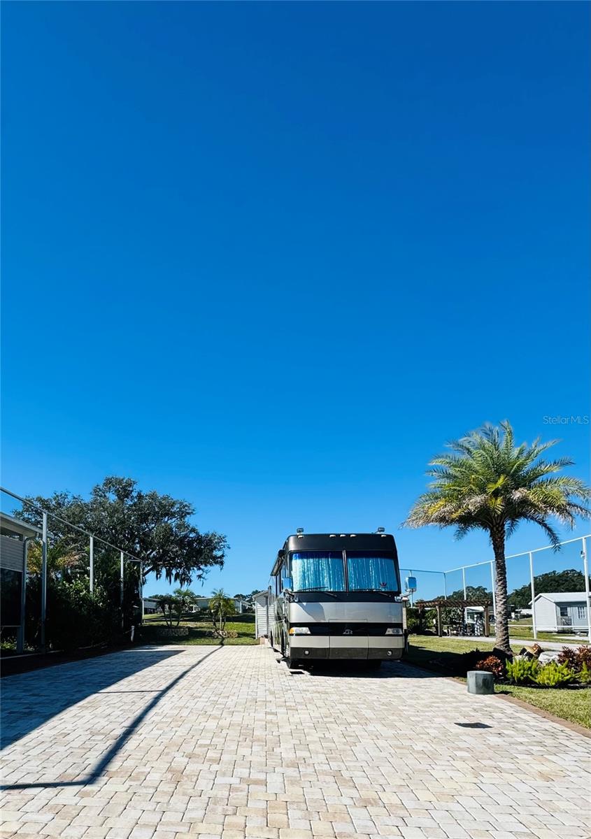 Image 4 of 48 For 2738 St George Drive