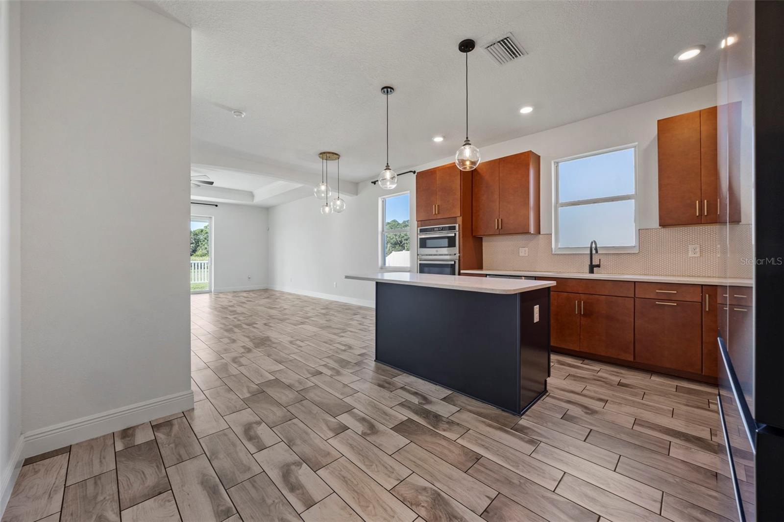 Image 11 of 63 For 8093 Tea Olive Terrace