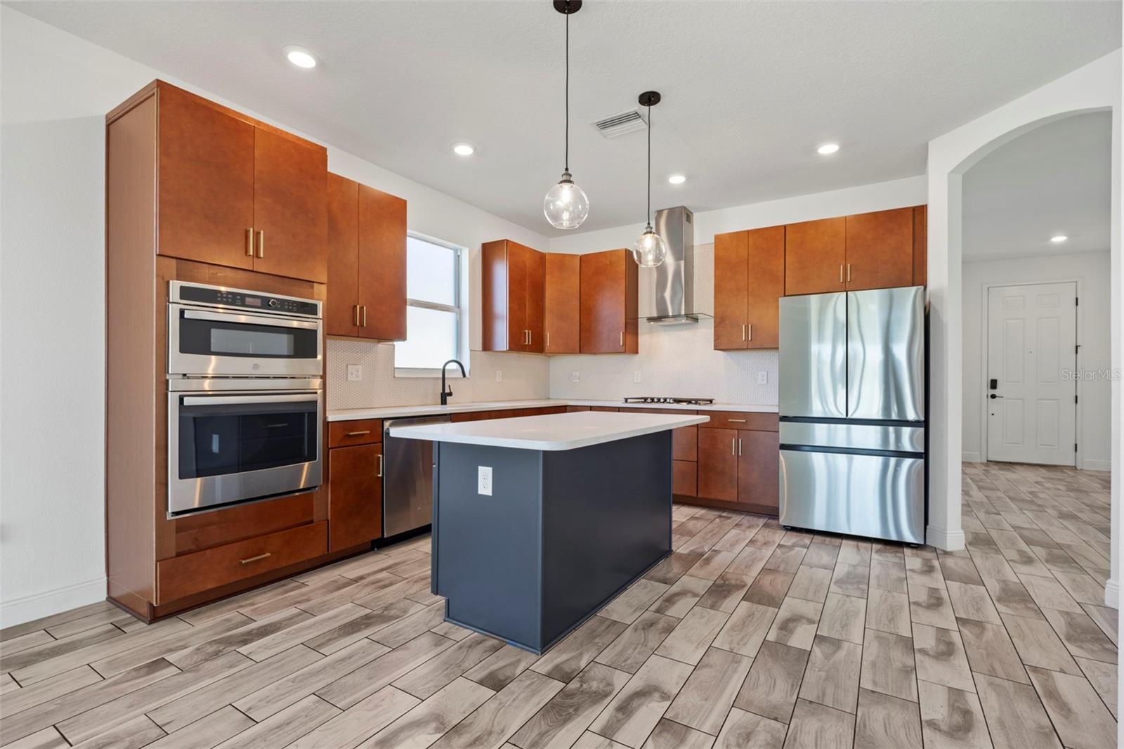 Image 13 of 63 For 8093 Tea Olive Terrace