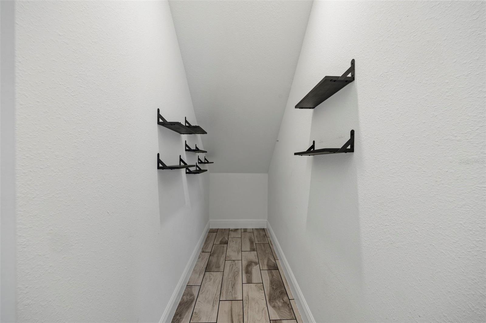 Image 33 of 63 For 8093 Tea Olive Terrace