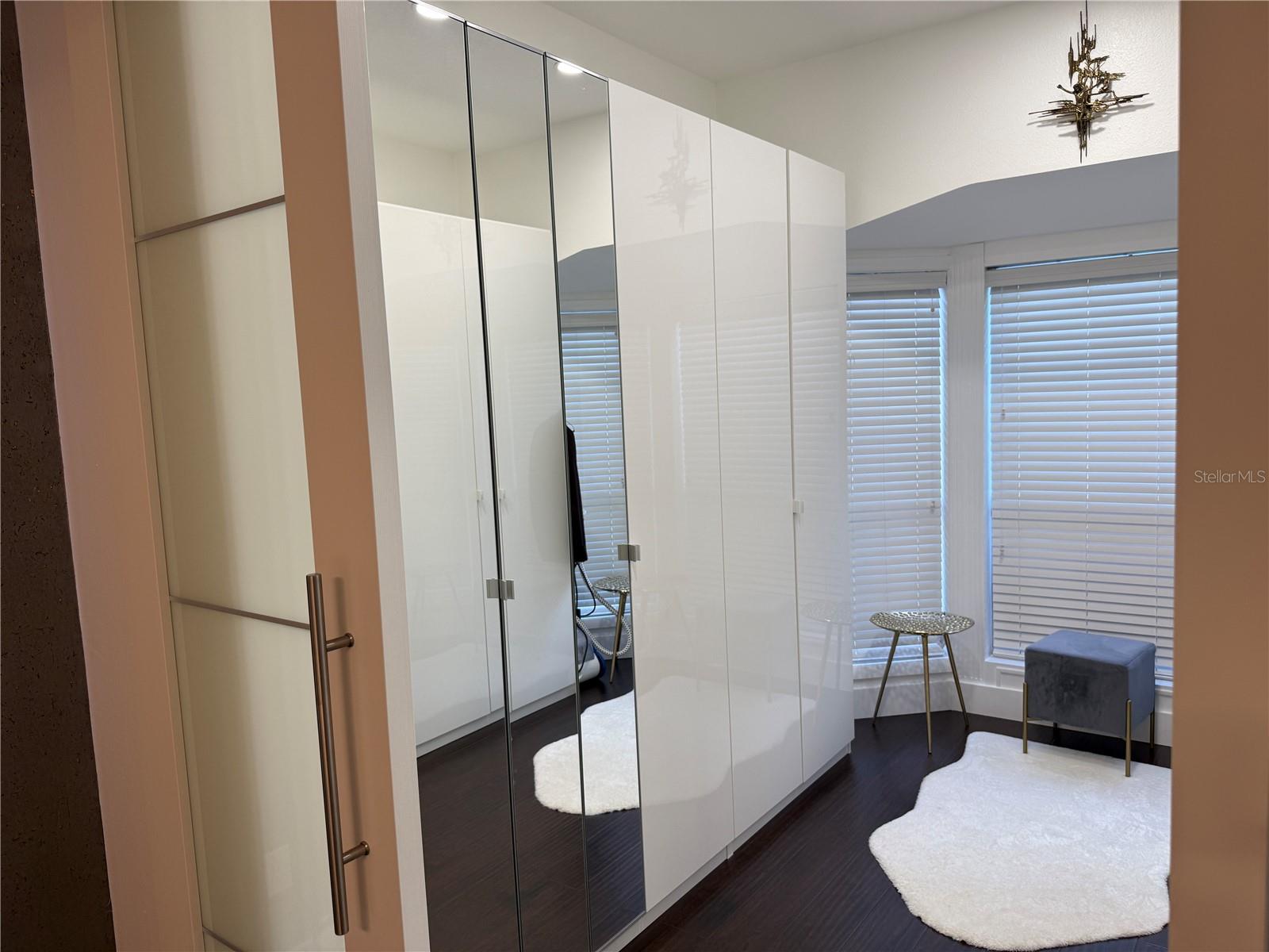 Image 22 of 75 For 4435 Flora Vista Drive