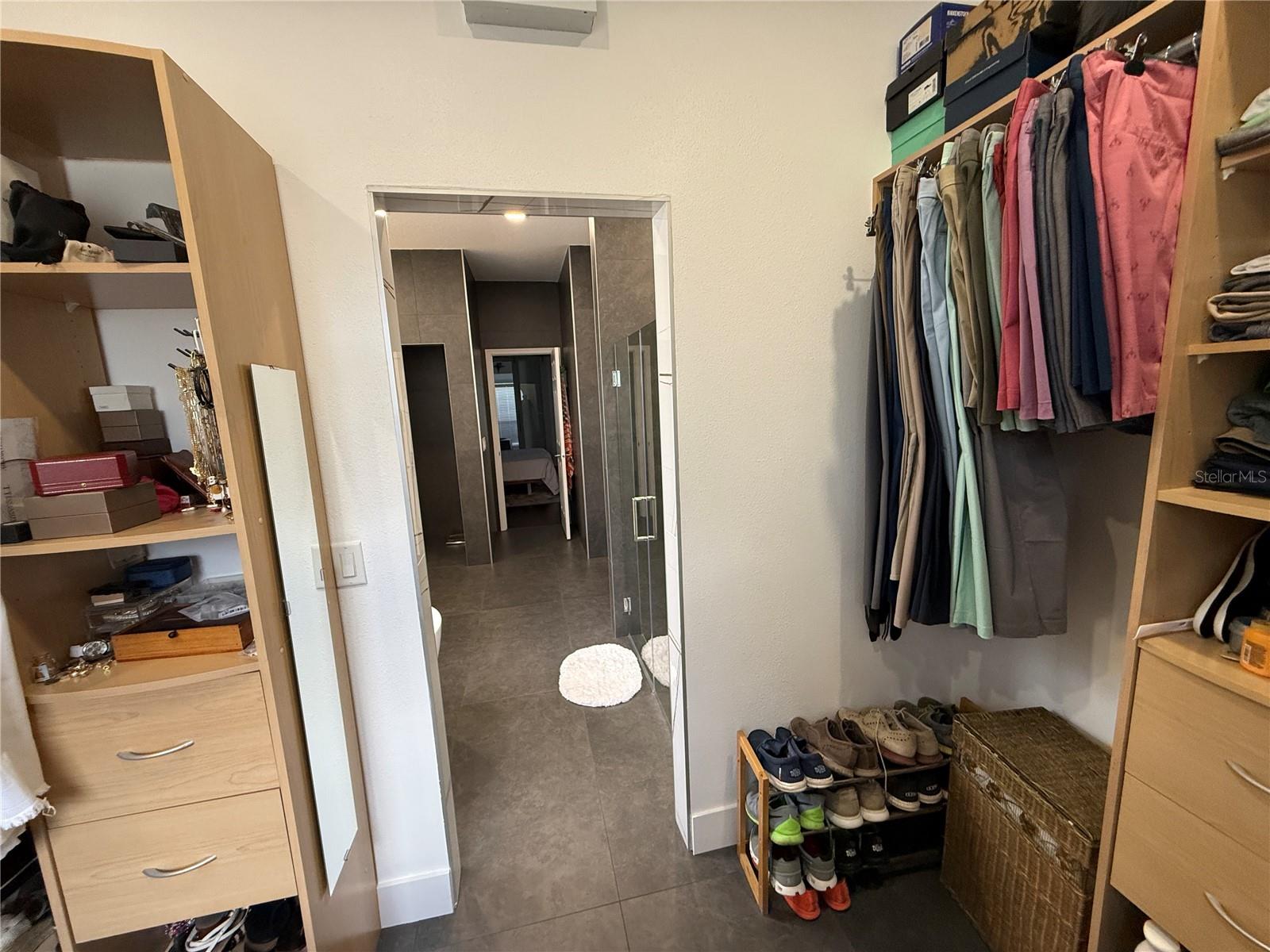 Image 32 of 75 For 4435 Flora Vista Drive