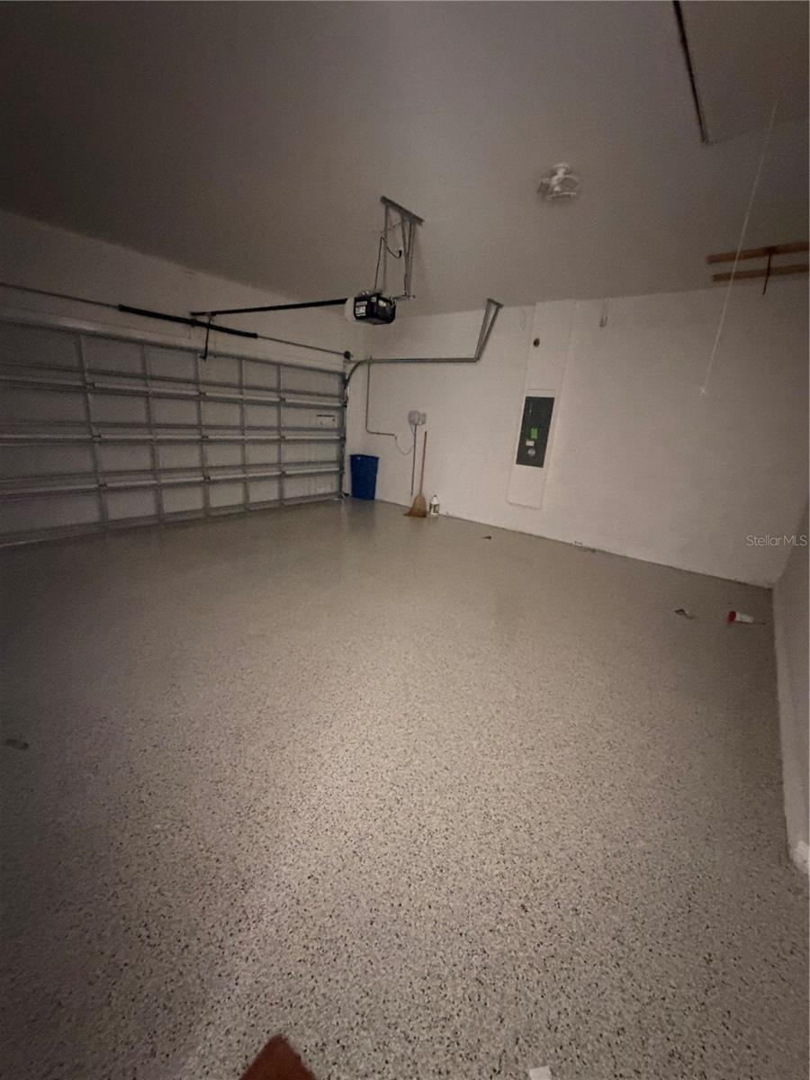 Image 17 of 21 For 832 Daring Drive