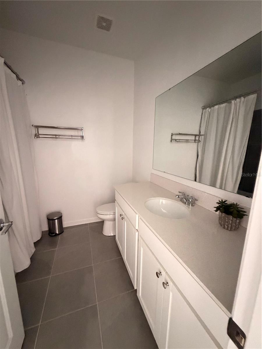 Image 7 of 21 For 832 Daring Drive