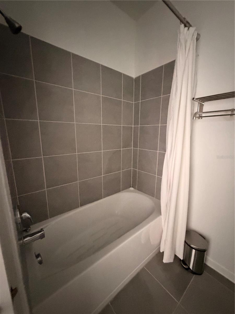 Image 8 of 21 For 832 Daring Drive