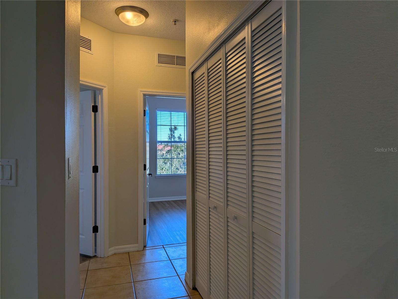 Image 10 of 26 For 8156 Boat Hook Loop 303