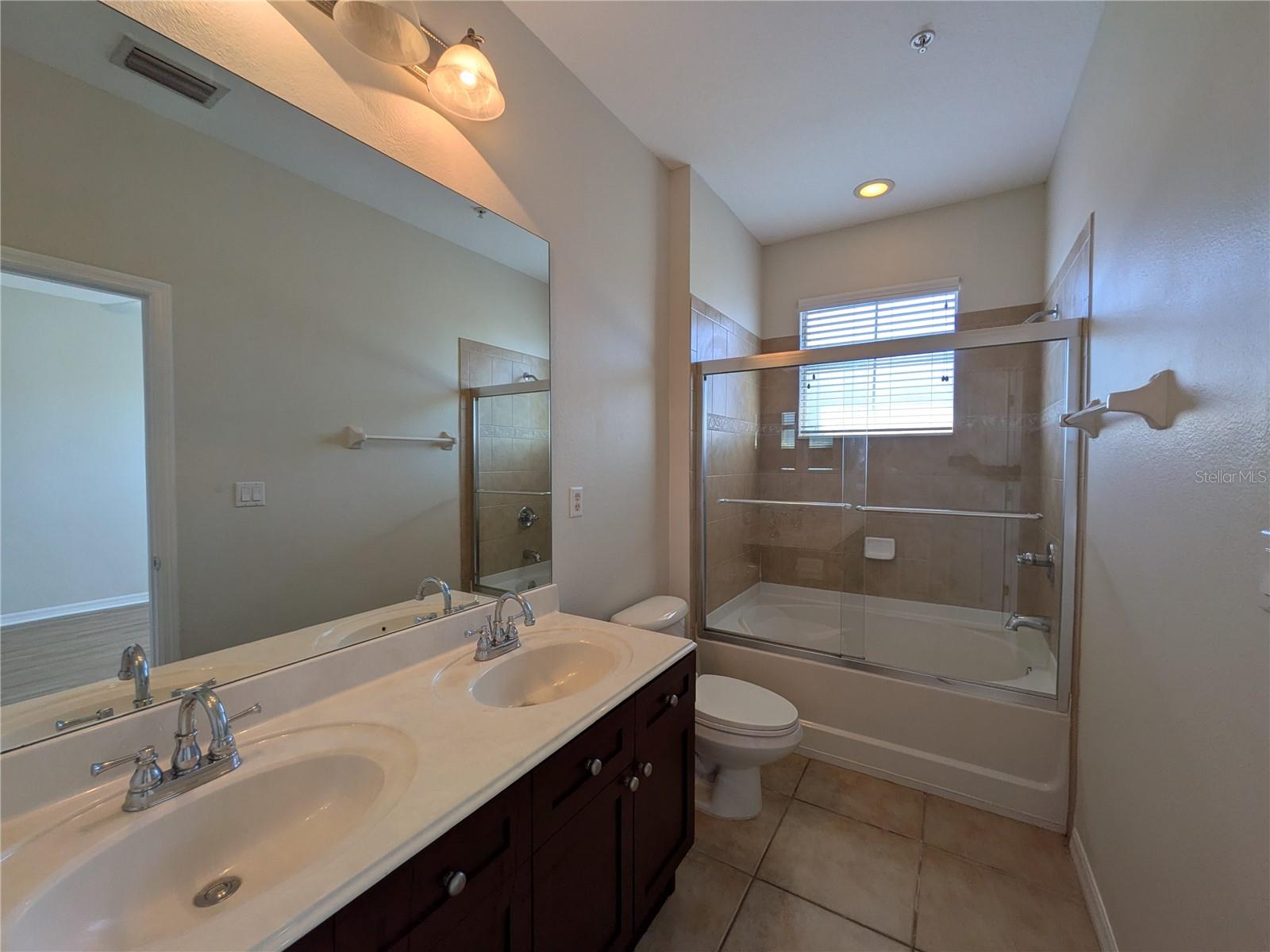 Image 20 of 26 For 8156 Boat Hook Loop 303