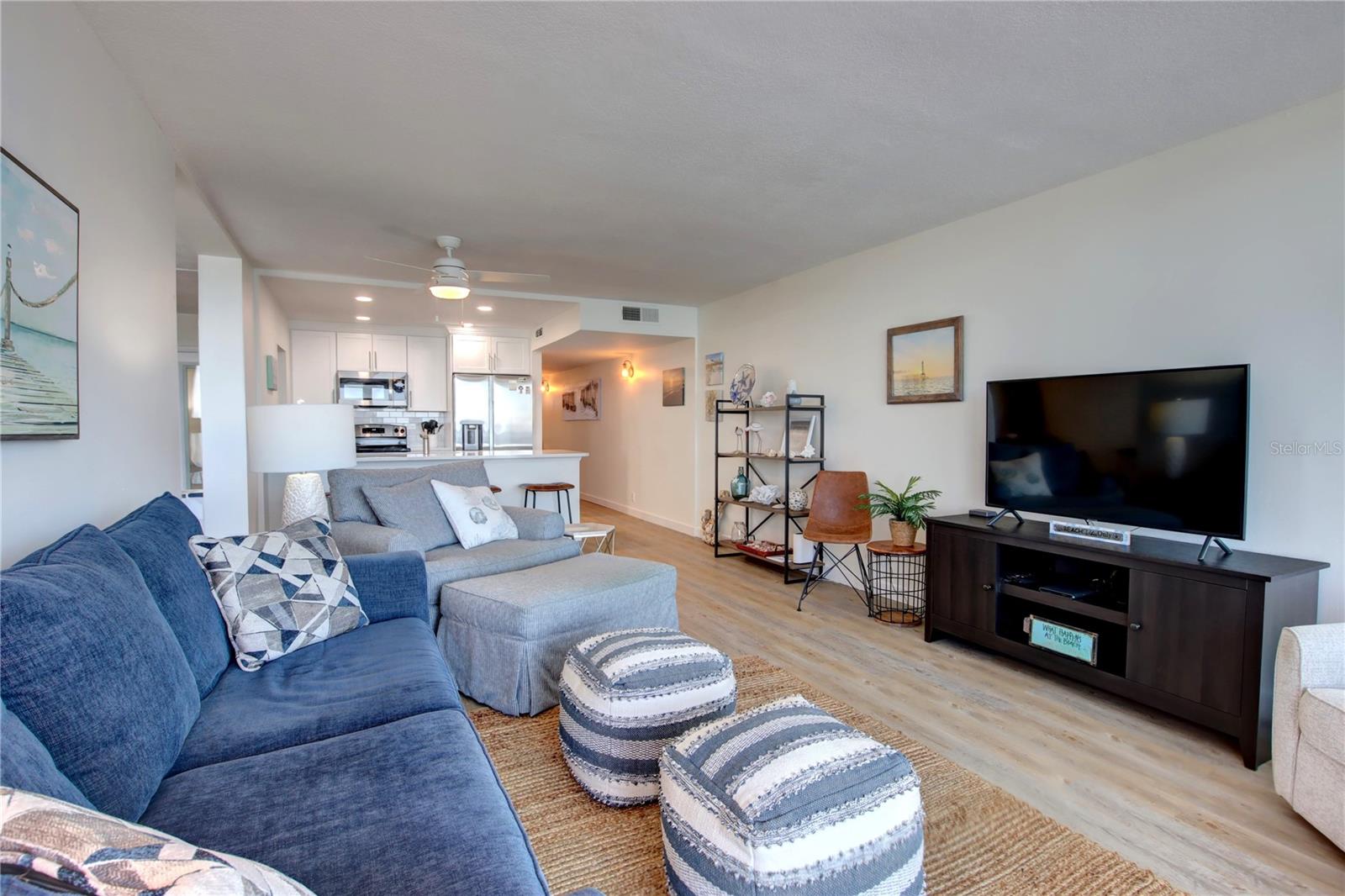 Image 4 of 31 For 5203 Atlantic Avenue 815b