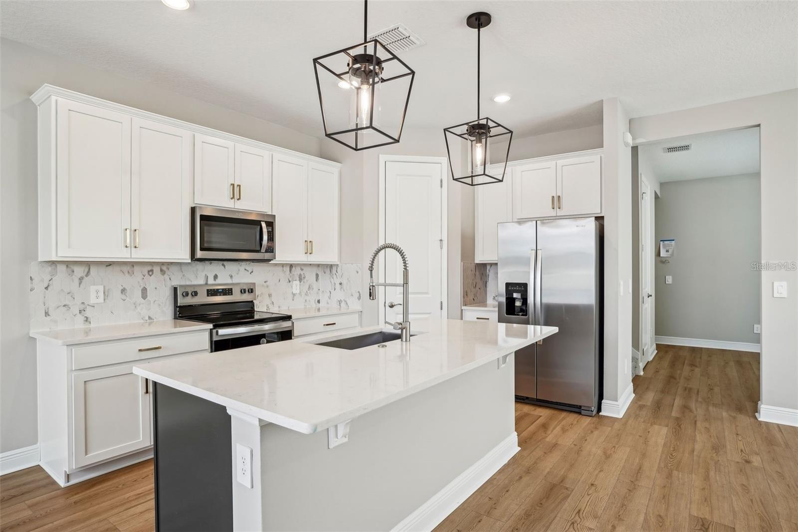 Image 14 of 41 For 5093 Railroad Vine Alley