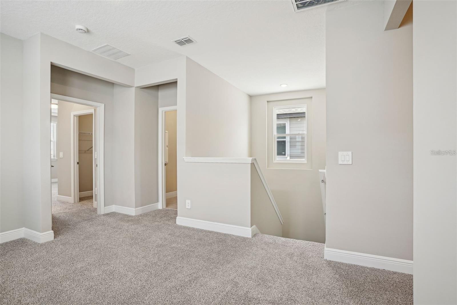 Image 23 of 41 For 5093 Railroad Vine Alley