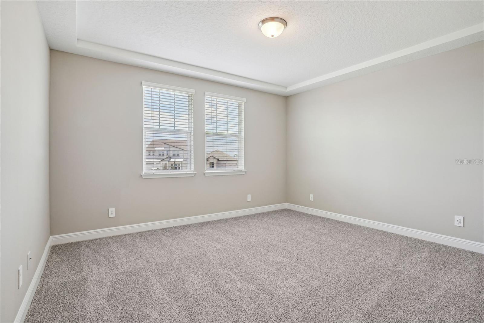 Image 24 of 41 For 5093 Railroad Vine Alley