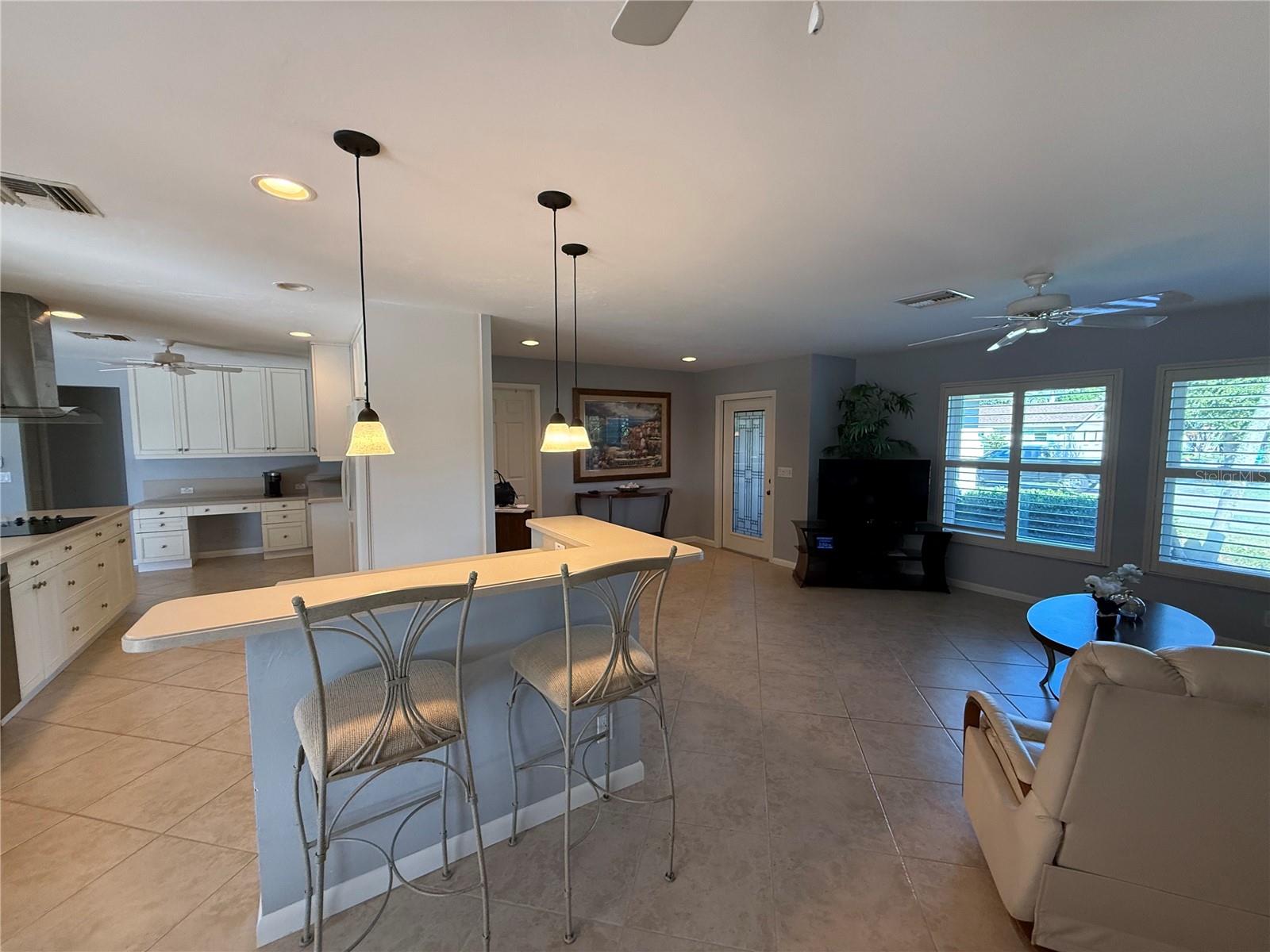 Image 10 of 50 For 915 Cardinal Street