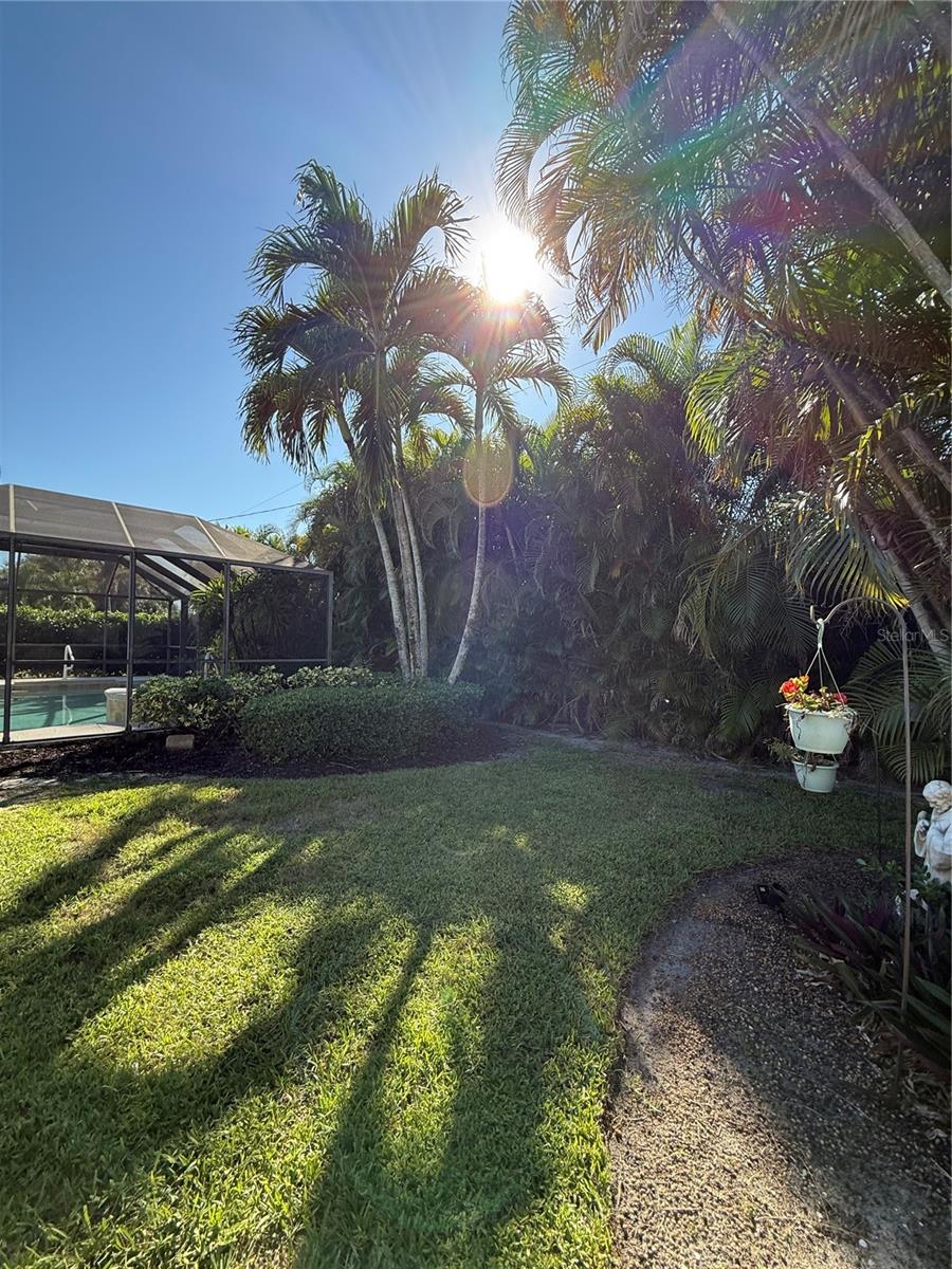 Image 44 of 50 For 915 Cardinal Street