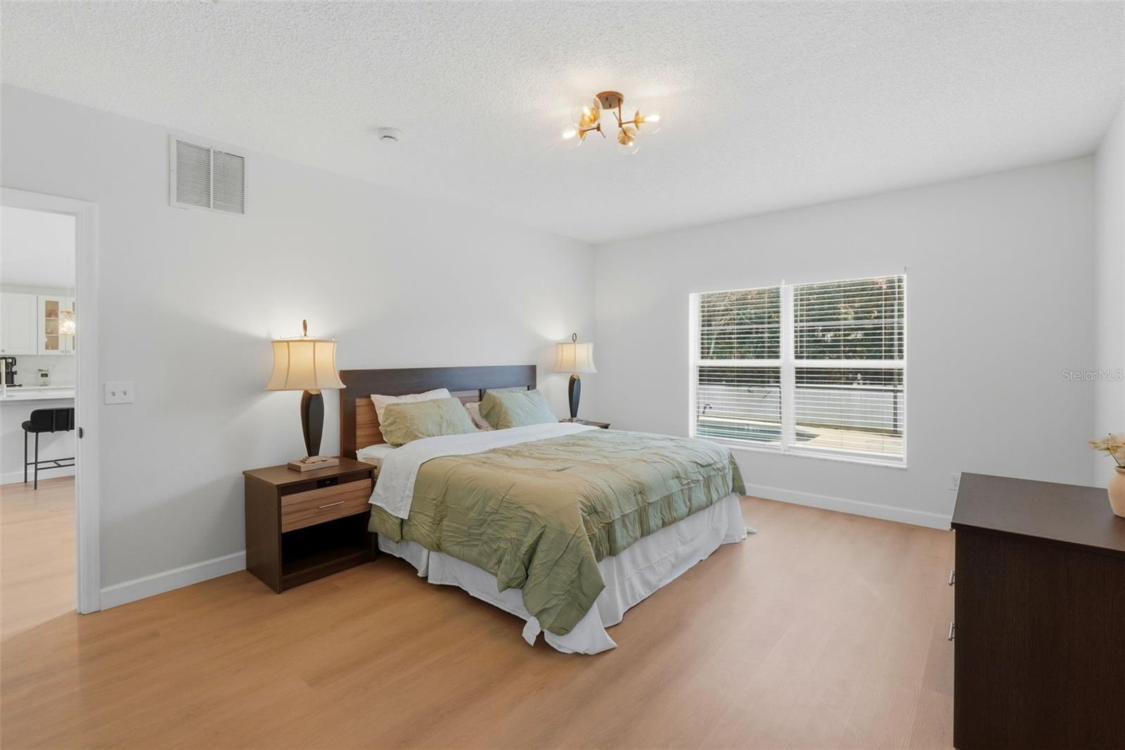 Image 19 of 45 For 1145 Seasons Boulevard