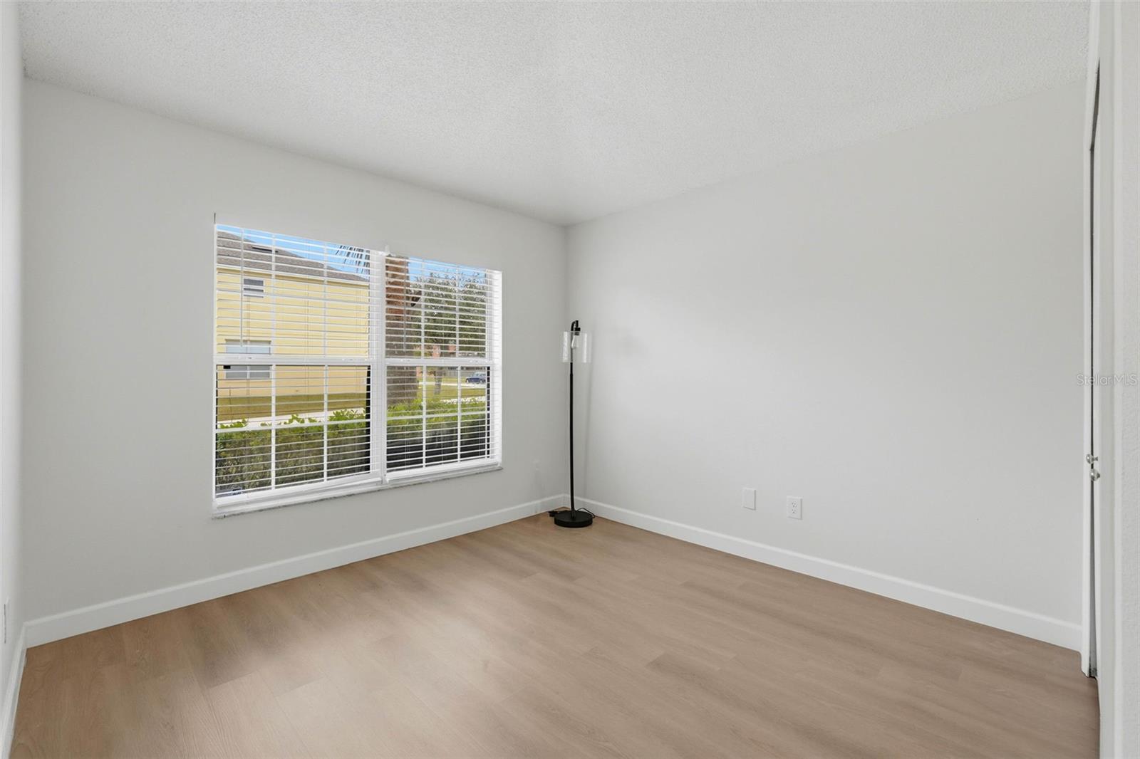 Image 24 of 45 For 1145 Seasons Boulevard