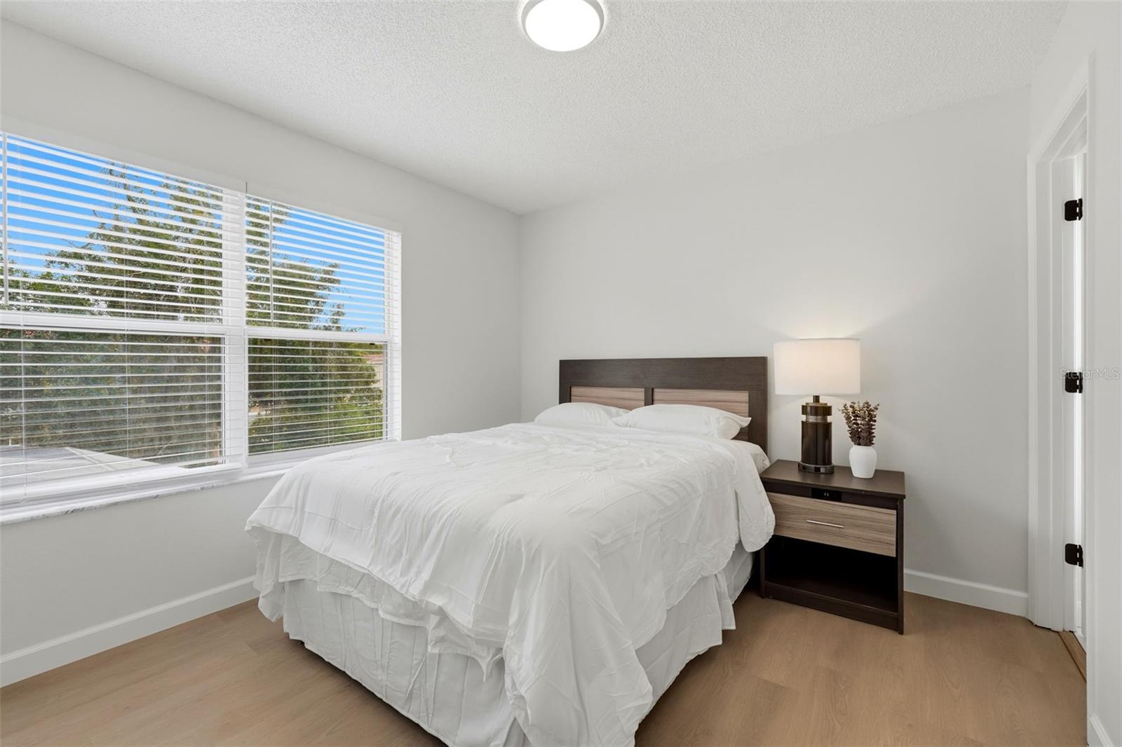 Image 28 of 45 For 1145 Seasons Boulevard