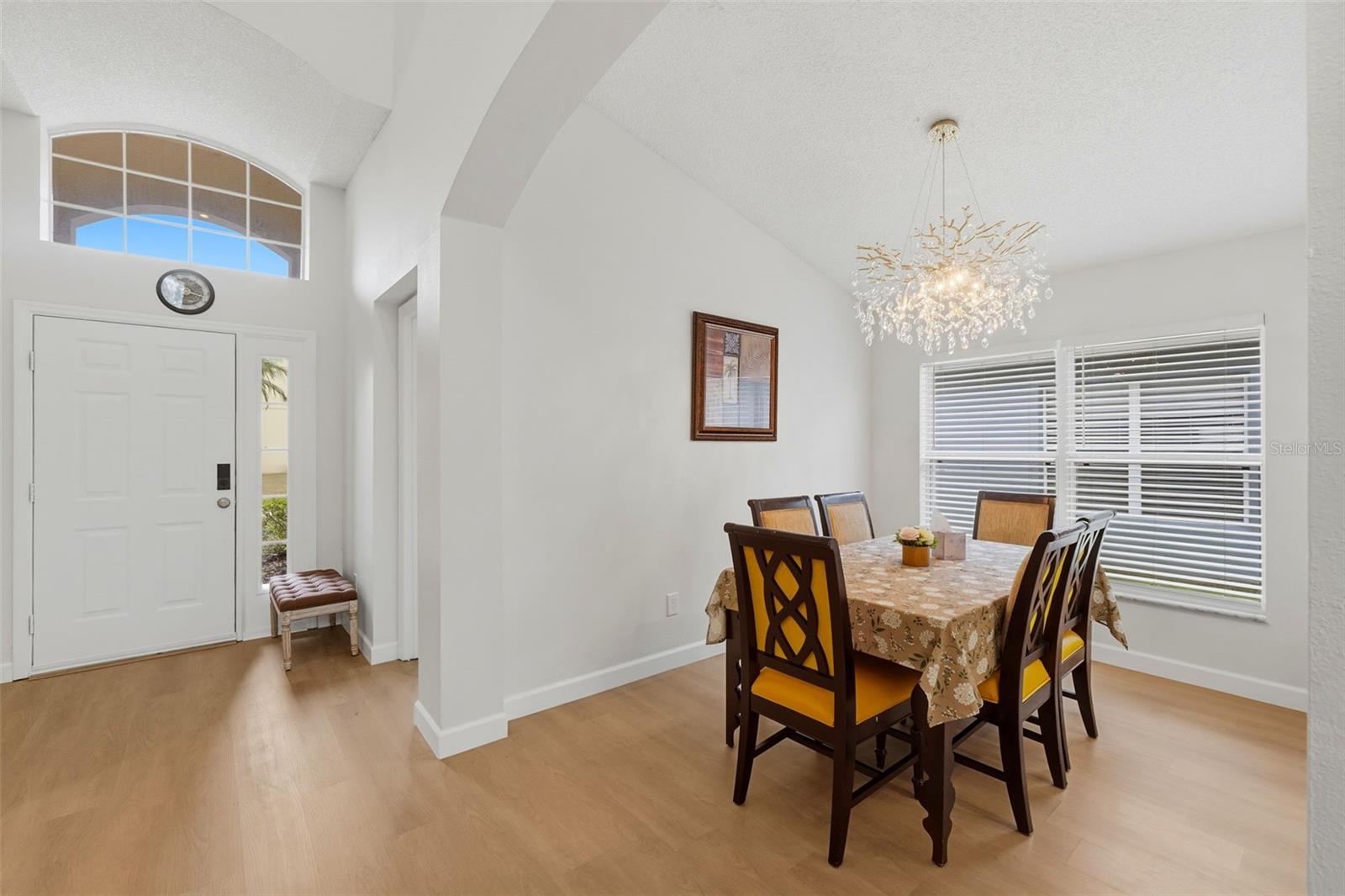 Image 6 of 45 For 1145 Seasons Boulevard