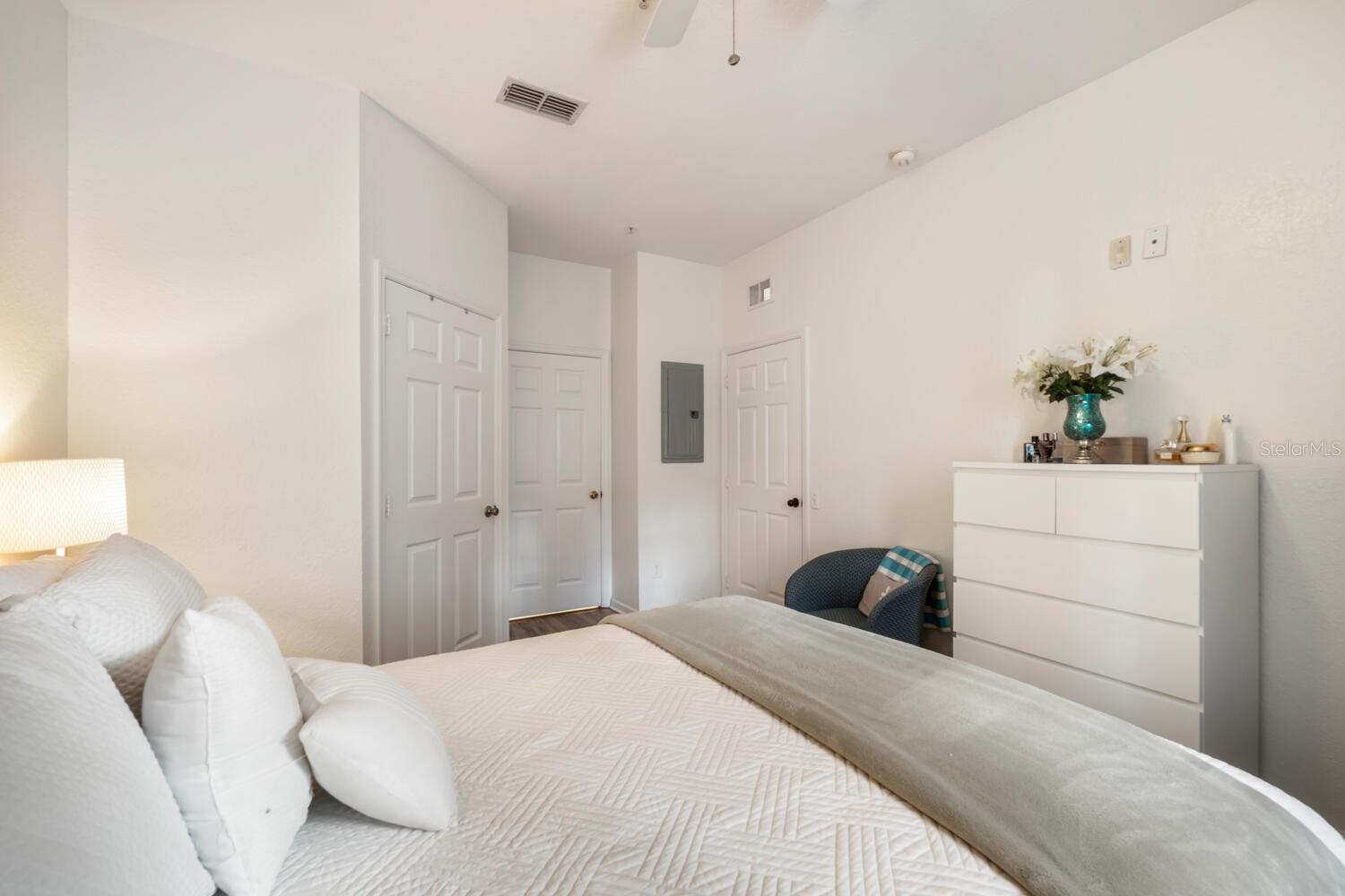 Image 18 of 50 For 6166 Stevenson Drive 202