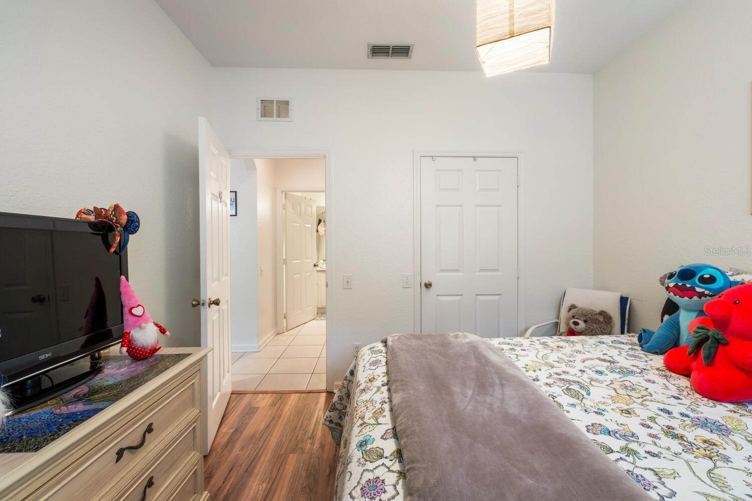 Image 21 of 50 For 6166 Stevenson Drive 202