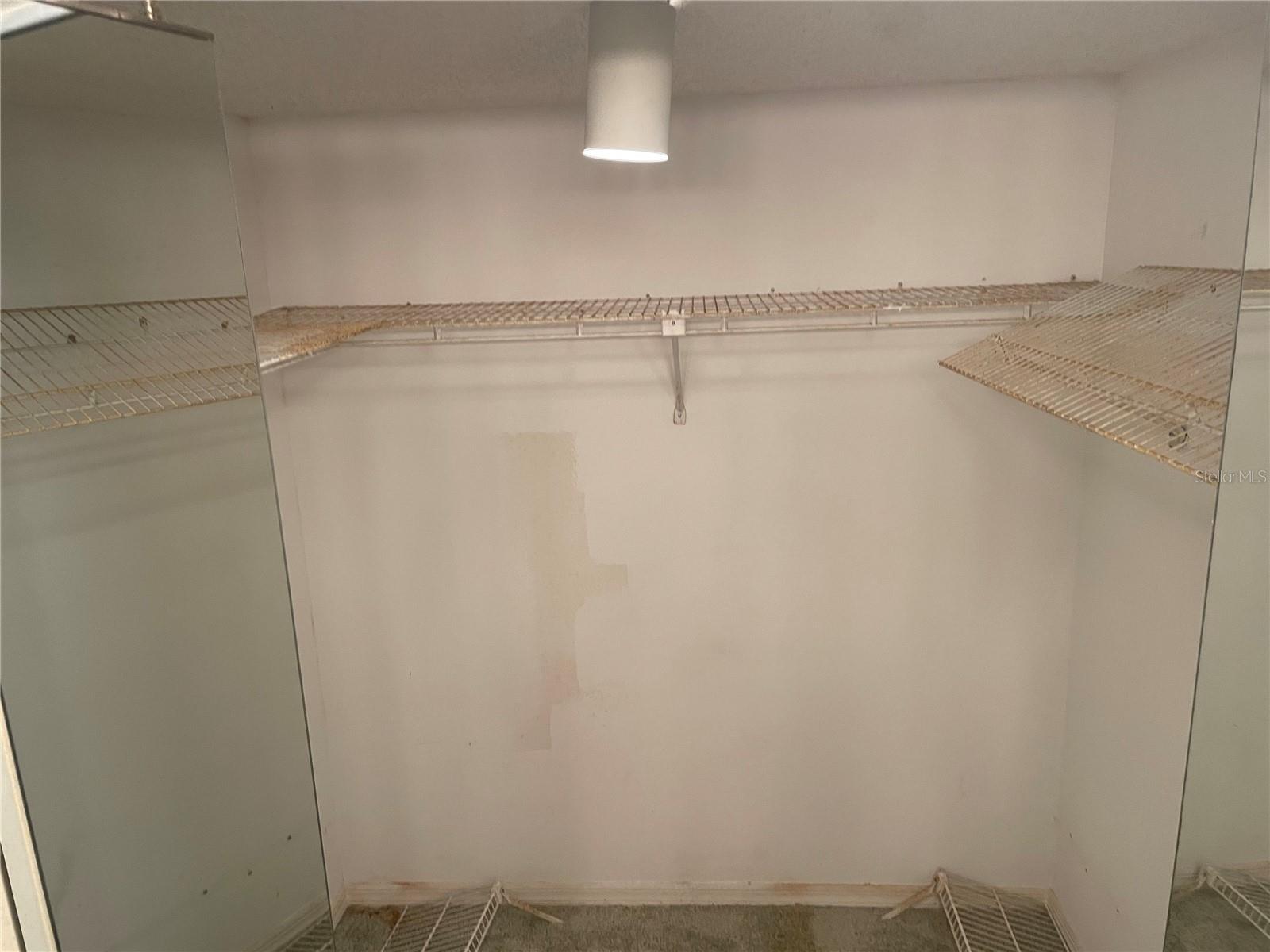 Image 17 of 29 For 1055 Kensington Park Drive 113