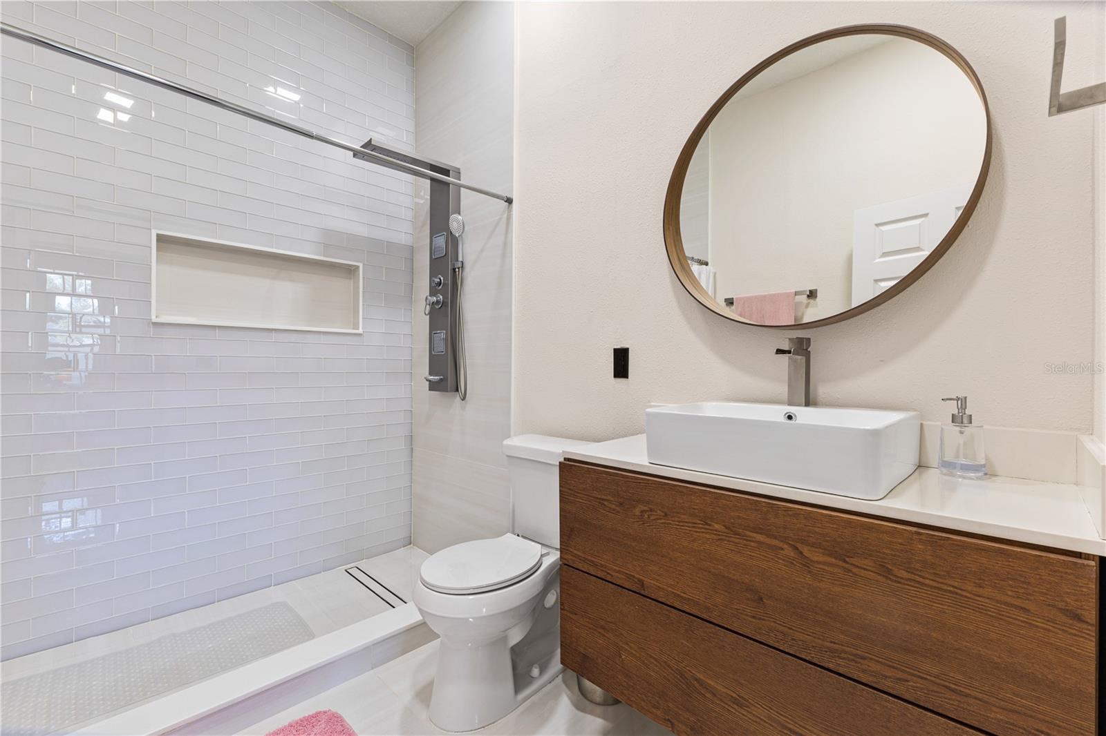 Image 15 of 68 For 11342 Camden Commons Drive