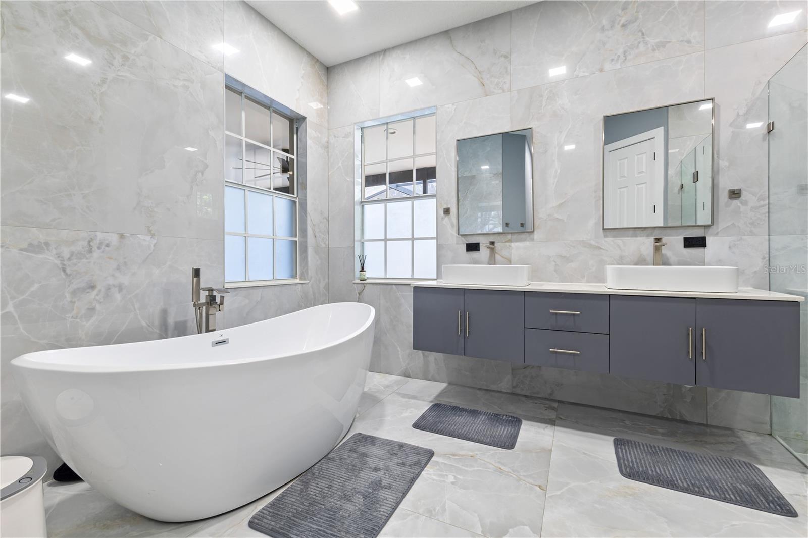 Image 17 of 68 For 11342 Camden Commons Drive