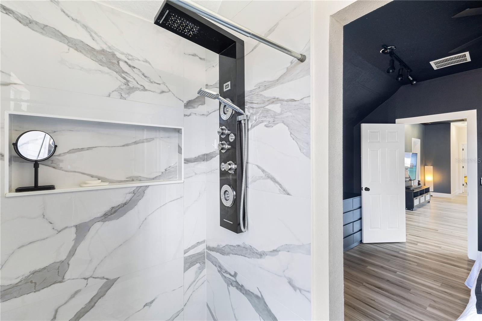 Image 40 of 68 For 11342 Camden Commons Drive