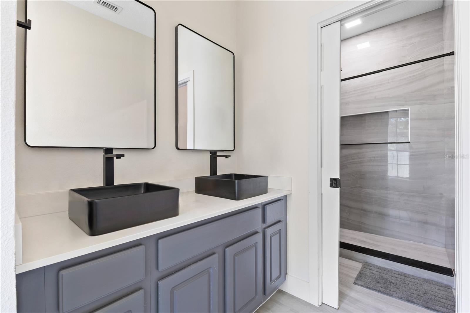 Image 43 of 68 For 11342 Camden Commons Drive