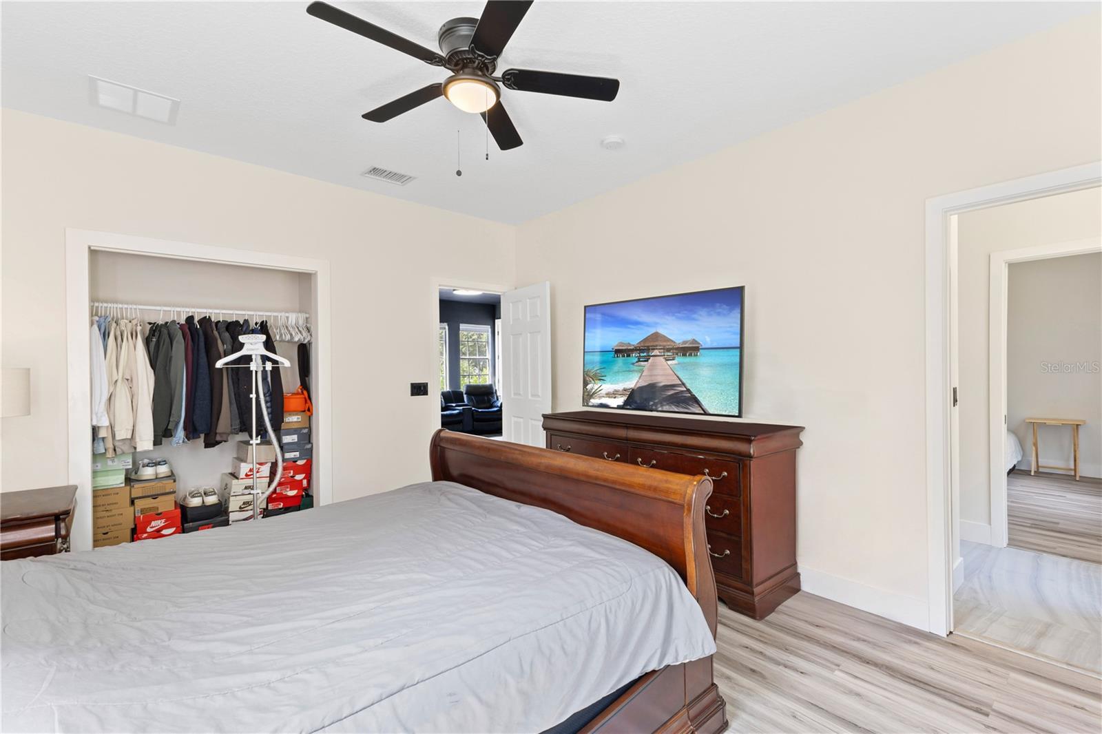 Image 45 of 68 For 11342 Camden Commons Drive