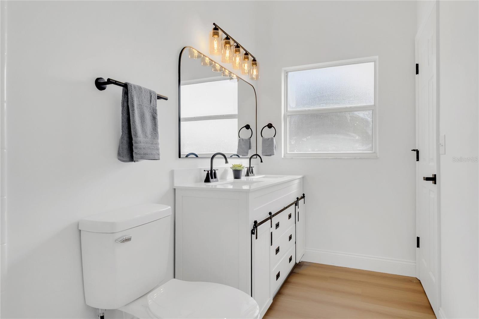 Image 11 of 29 For 14450 Indian Ridge Trail