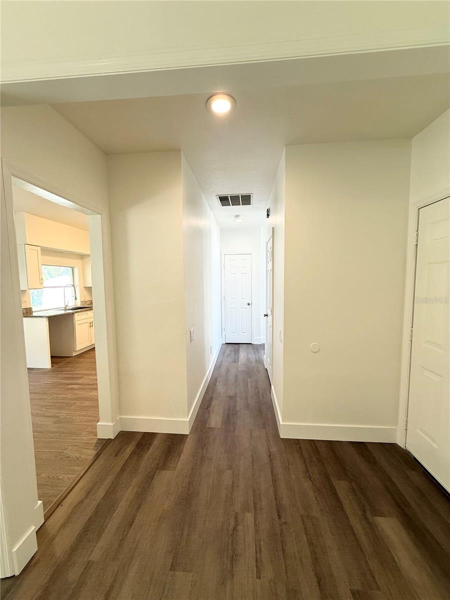 Image 15 of 42 For 2360 Coolbrook Court