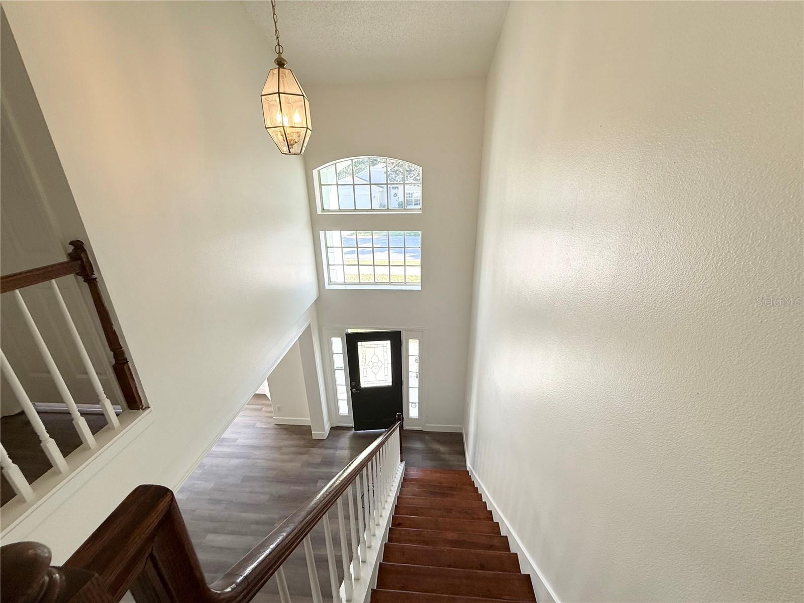 Image 18 of 42 For 2360 Coolbrook Court