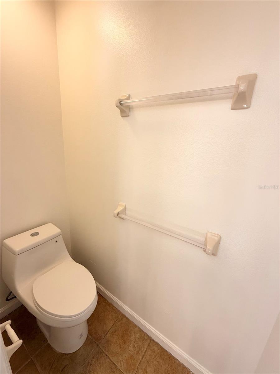 Image 27 of 42 For 2360 Coolbrook Court