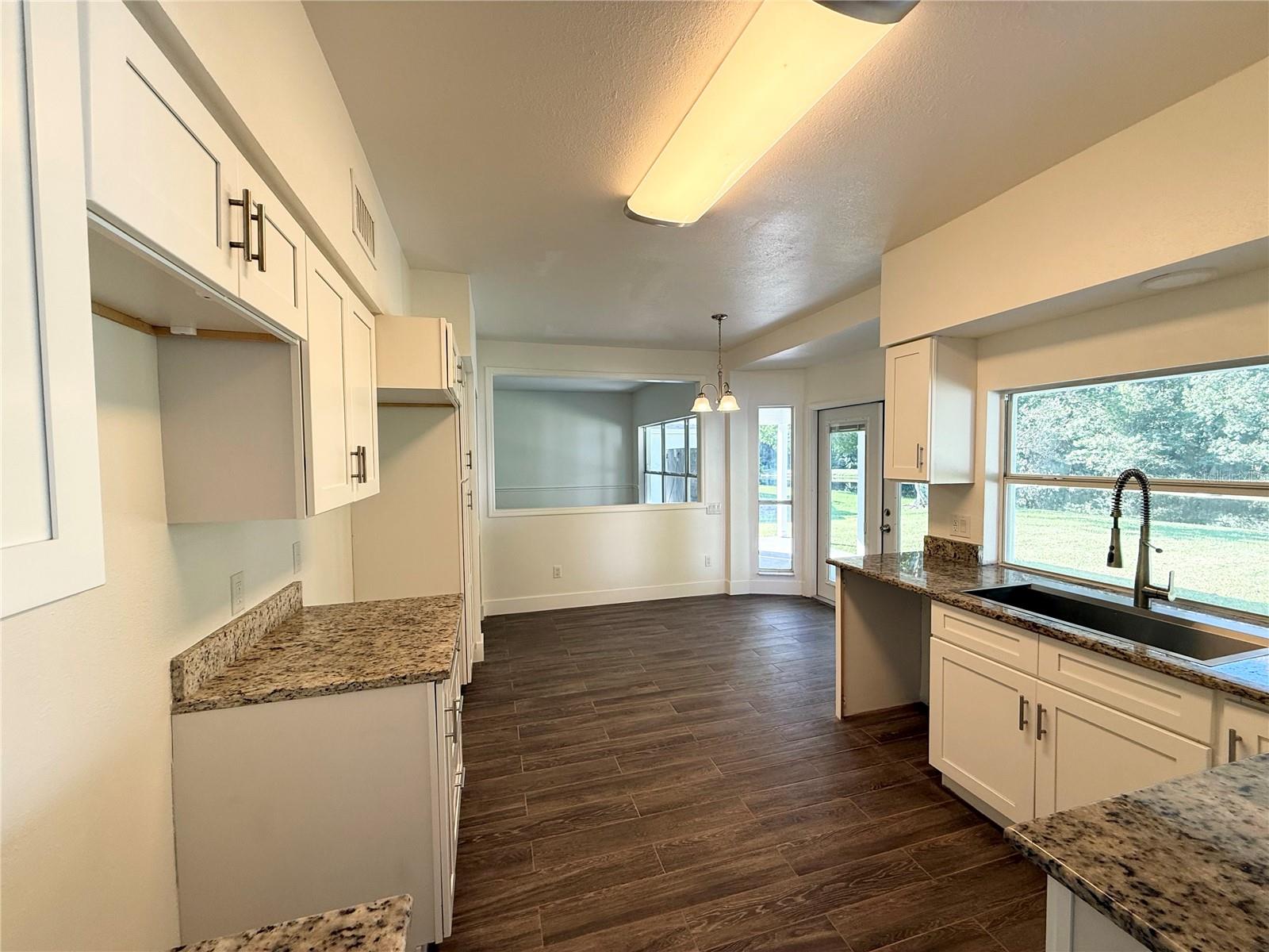 Image 8 of 42 For 2360 Coolbrook Court