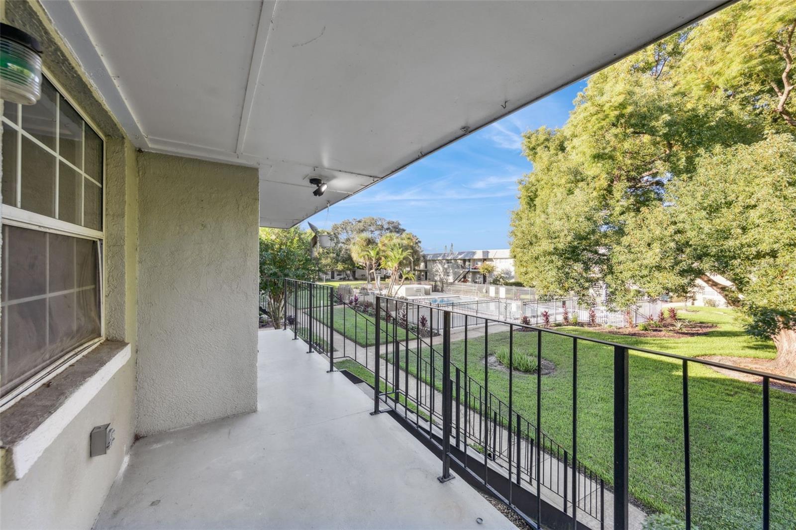 Image 13 of 18 For 525 Conway Road 123