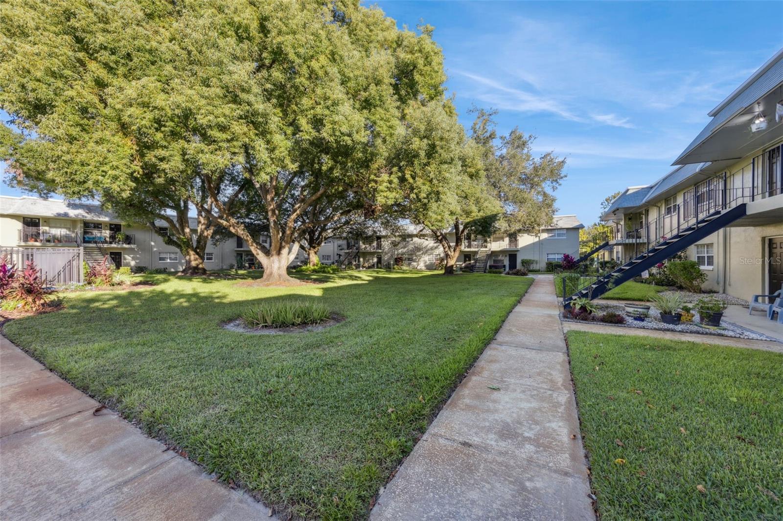 Image 16 of 18 For 525 Conway Road 123