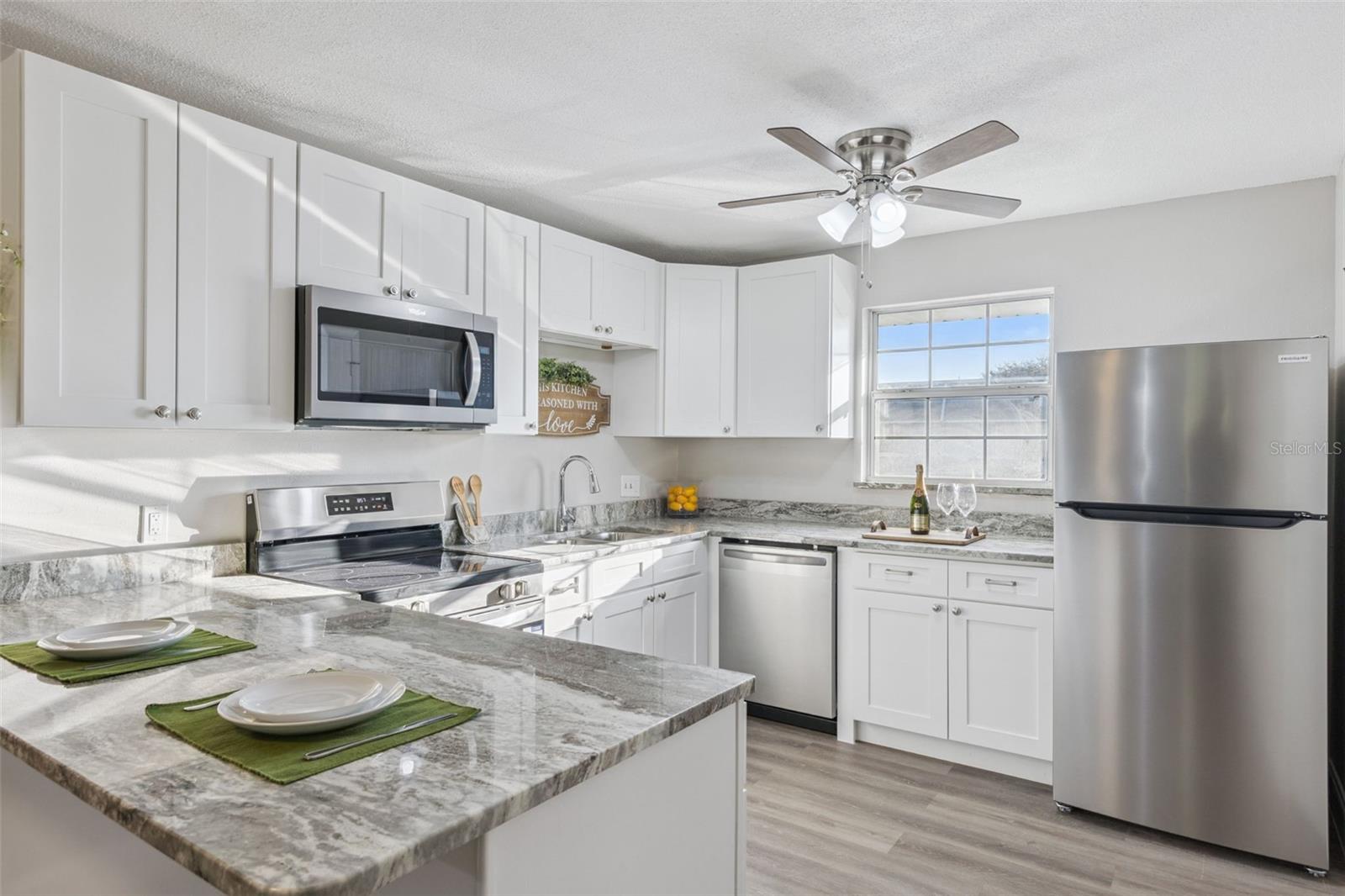 Image 2 of 18 For 525 Conway Road 123