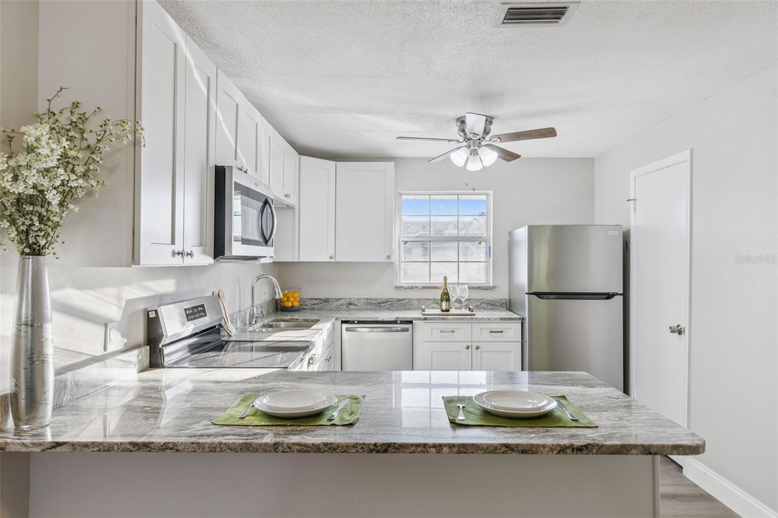 Image 4 of 18 For 525 Conway Road 123