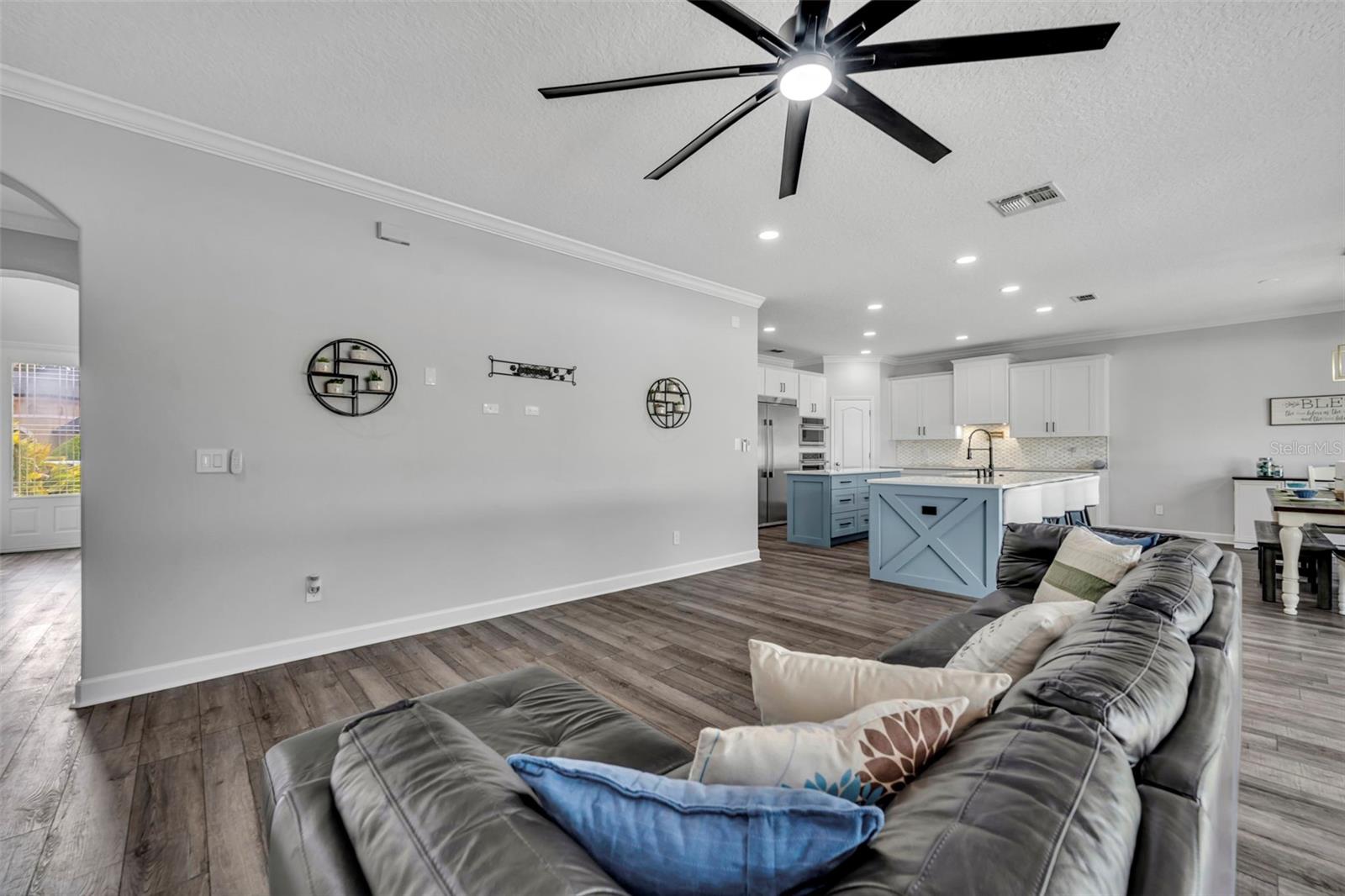 Image 8 of 50 For 10007 Ians Ridge Road