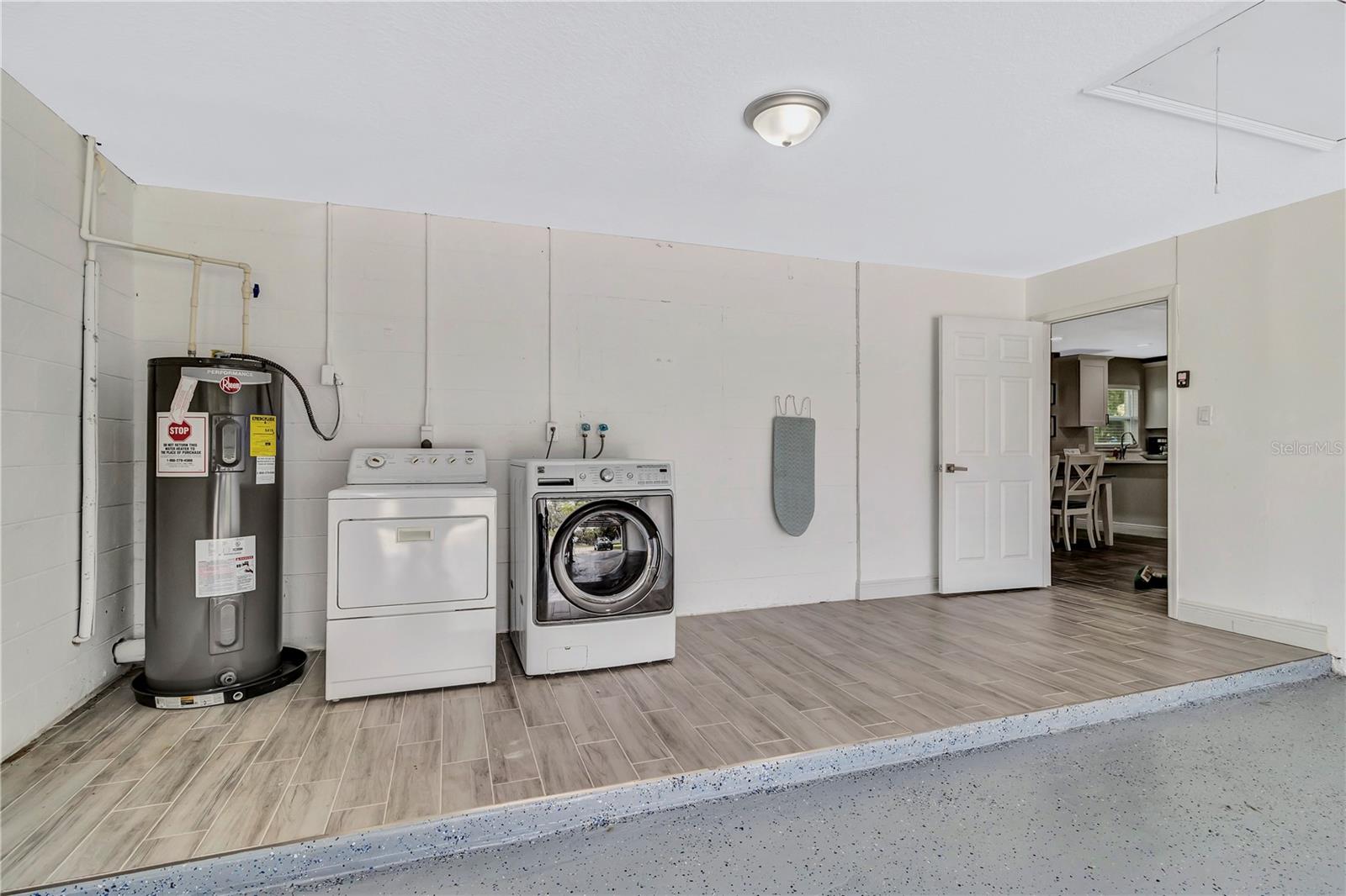 Image 19 of 28 For 1923 Mabbette Street