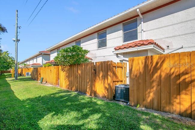 Image 23 of 31 For 6266 Yorktown Drive 179