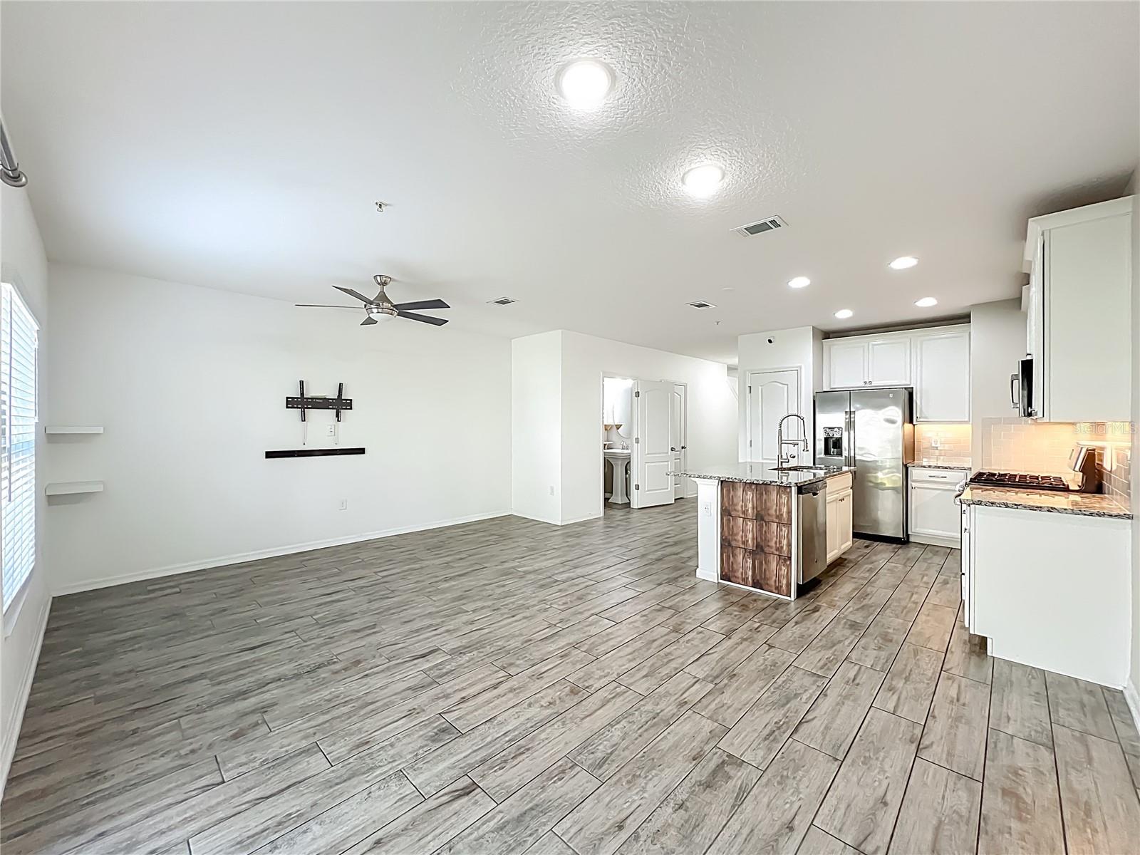 Image 14 of 40 For 328 Rustic Loop