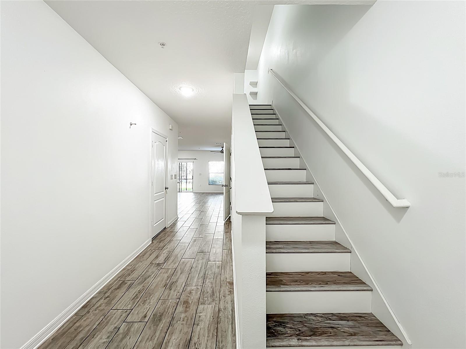 Image 20 of 40 For 328 Rustic Loop