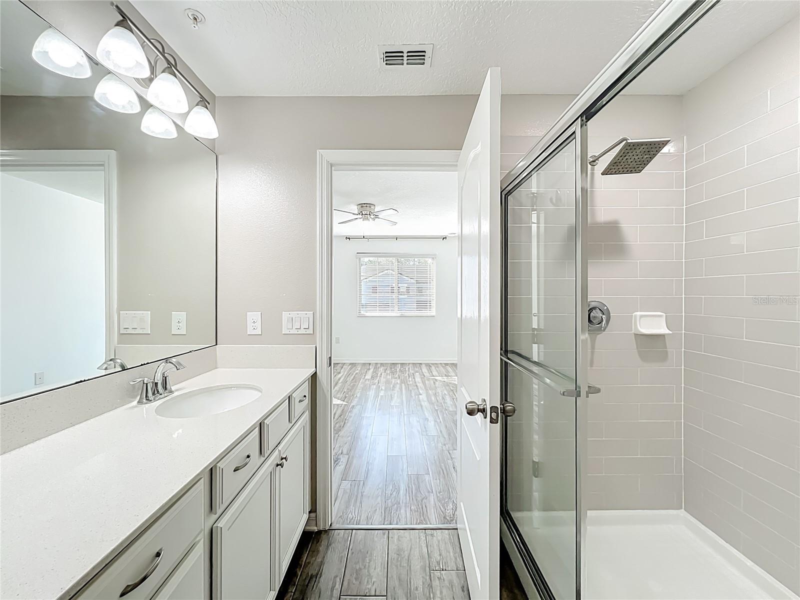 Image 27 of 40 For 328 Rustic Loop