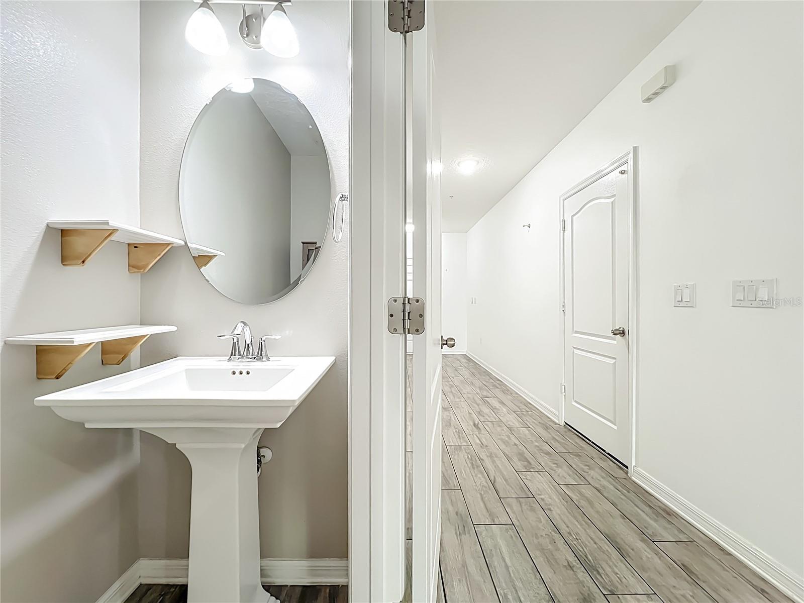 Image 35 of 40 For 328 Rustic Loop