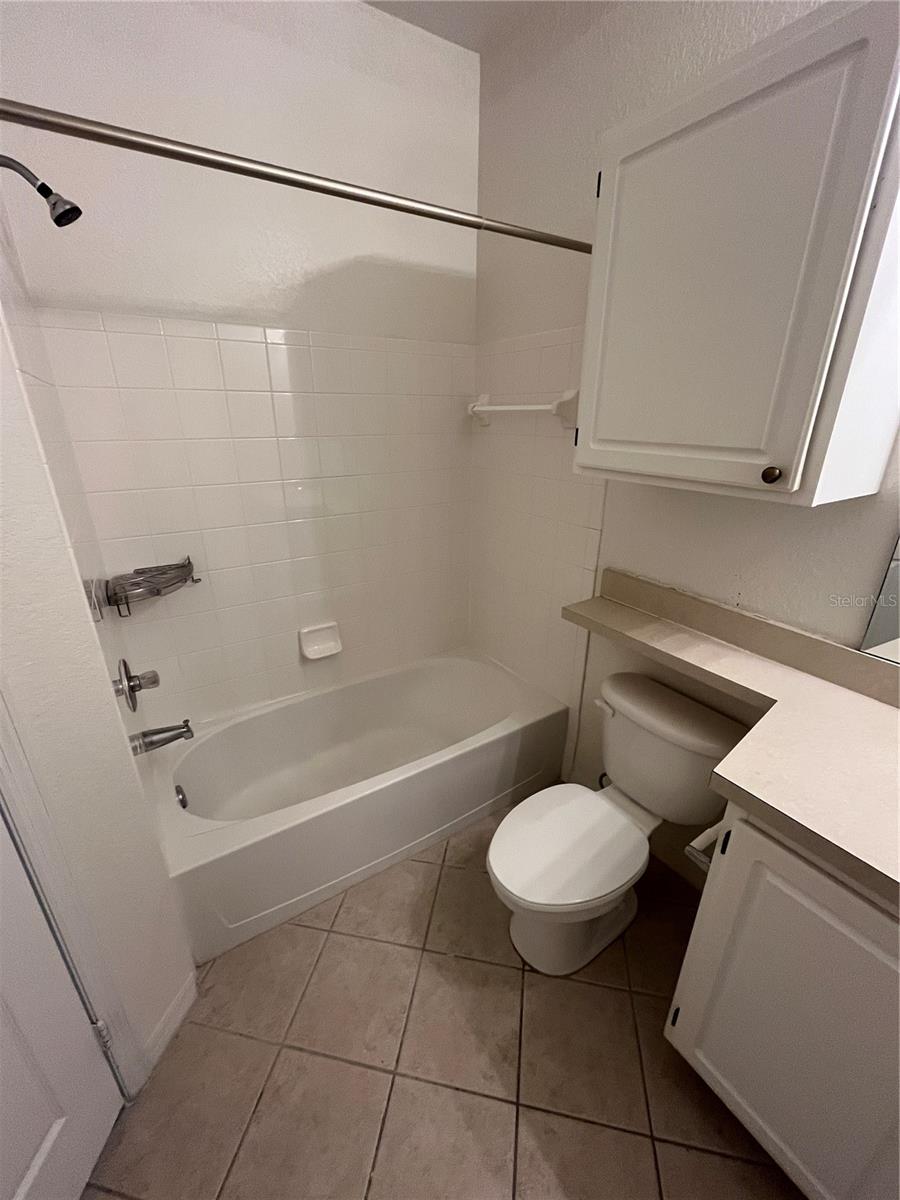 Image 10 of 14 For 1100 Lake Shadow Circle 2108