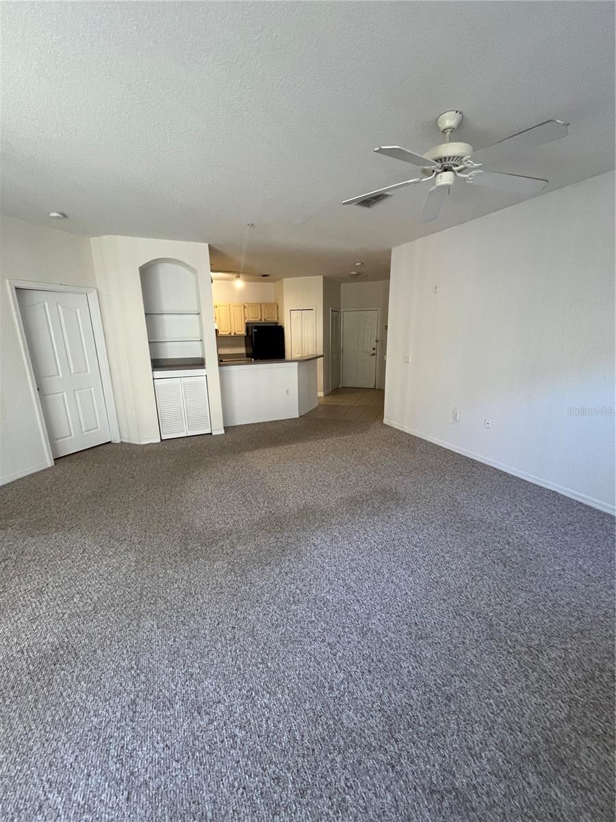 Image 5 of 14 For 1100 Lake Shadow Circle 2108