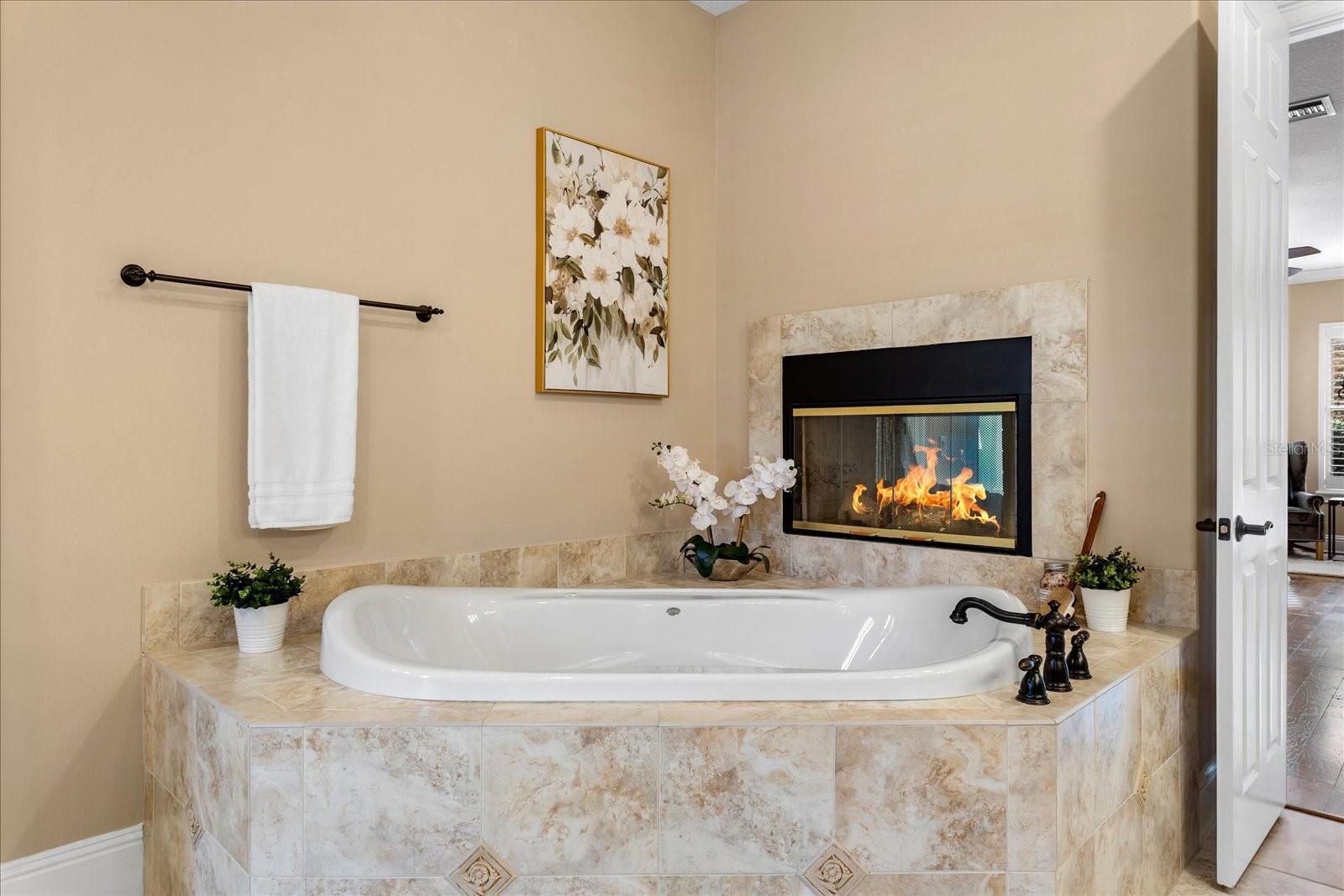 Image 24 of 66 For 401 Kentucky Blue Circle